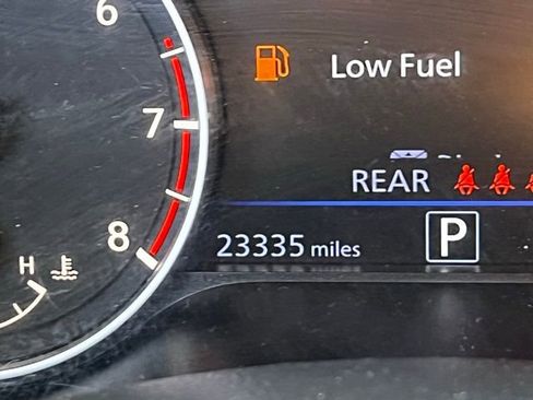 Used 2023 Nissan Altima 2.5 SR image 14