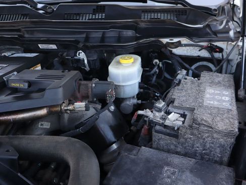 Used 2018 RAM 2500 Laramie w/ Sport Appearance Group AWD/4WD image 40