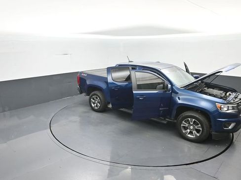 Used 2020 Chevrolet Colorado Z71 AWD/4WD image 40