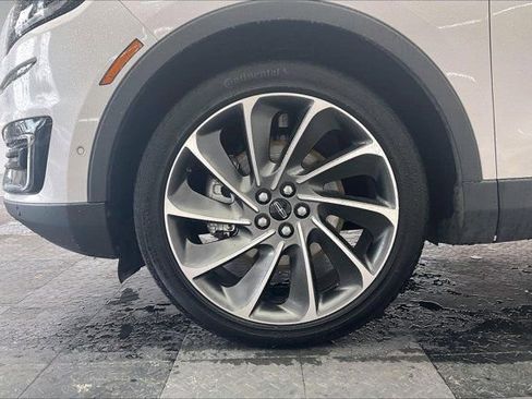 Used 2019 Lincoln Nautilus Reserve AWD/4WD image 8
