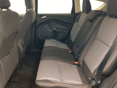 Used 2018 Ford Escape SE FWD image 18