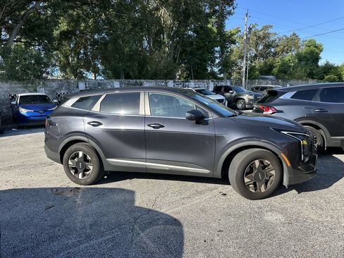 Used 2026 Kia Sportage LX FWD image 9