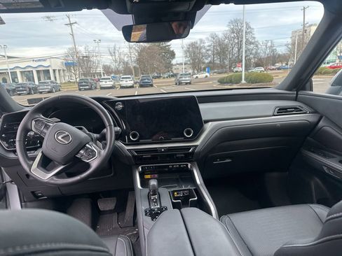Used 2025 Lexus TX 350 AWD image 9