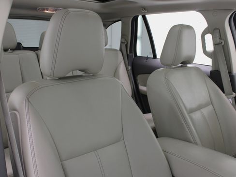 Used 2012 Ford Edge Limited image 46