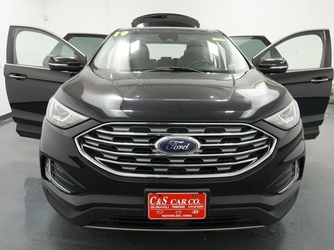 Used 2019 Ford Edge Titanium w/ Cold Weather Package AWD/4WD image 35
