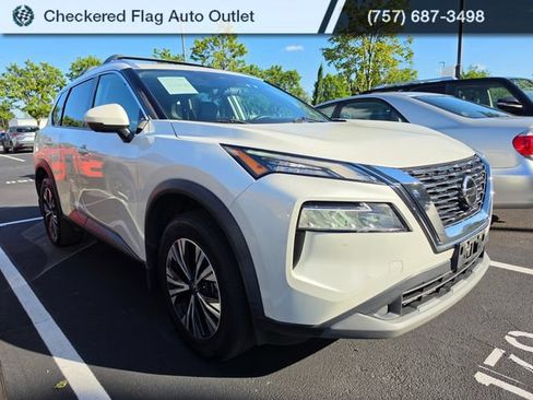Used 2021 Nissan Rogue SV w/ Premium Package FWD image 3