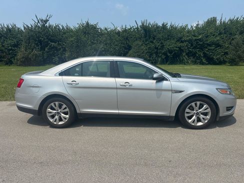Used 2012 Ford Taurus SEL FWD image 14