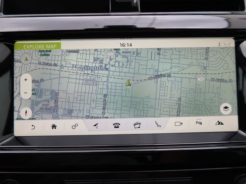 Used 2018 Land Rover Discovery HSE image 18