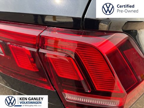 Used 2022 Volkswagen Tiguan SEL R-Line AWD/4WD image 8