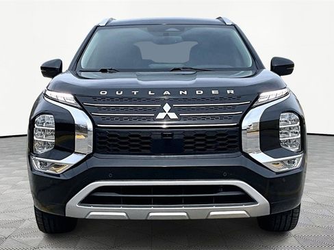 Used 2022 Mitsubishi Outlander SEL image 3