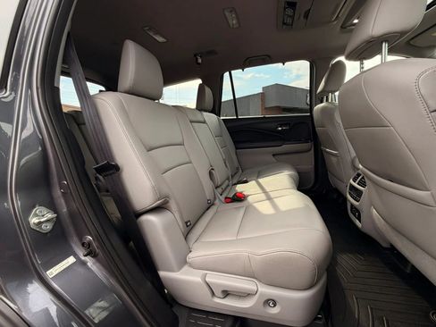 Used 2016 Honda Pilot Touring image 15