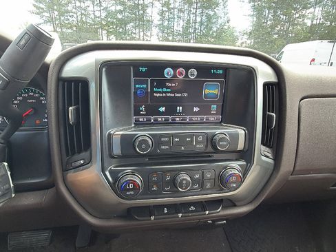 Used 2016 Chevrolet Silverado 1500 LT w/ All Star Edition RWD image 31