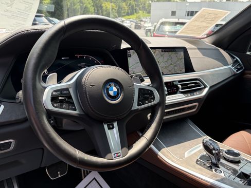 Used 2023 BMW X5 xDrive45e w/ Executive Package AWD/4WD image 12