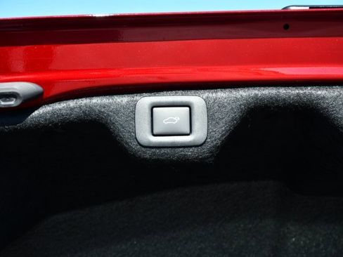 New 2025 Lexus ES 300h w/ Premium Package image 31