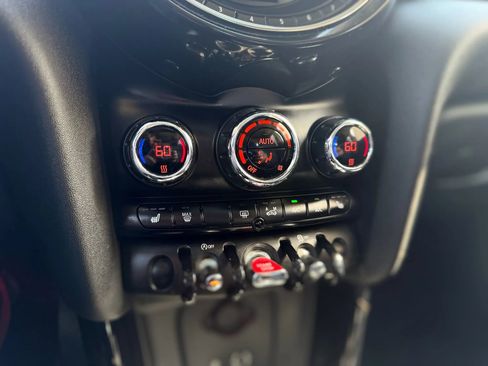 Used 2016 MINI Cooper 4-Door Hardtop image 22