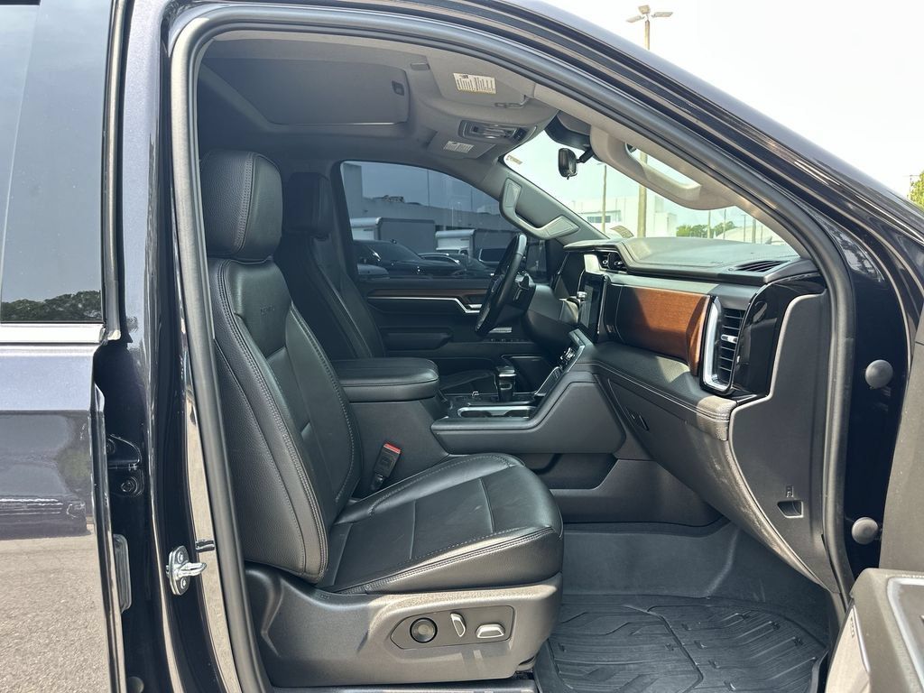 Certified 2023 GMC Sierra 1500 Denali w/ Denali Reserve Package AWD/4WD image 28