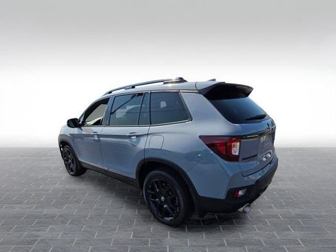 Used 2025 Honda Passport Black Edition image 5
