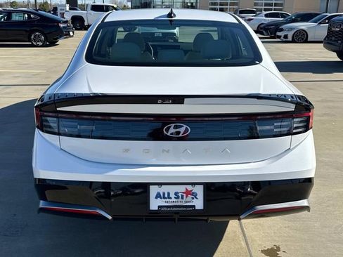 New 2026 Hyundai Sonata SEL FWD image 8
