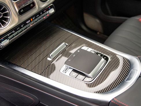 Used 2025 Mercedes-Benz G 63 AMG 4MATIC image 34