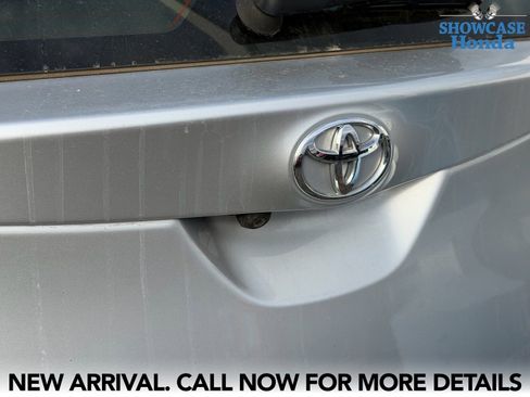 Used 2017 Toyota Corolla iM image 9