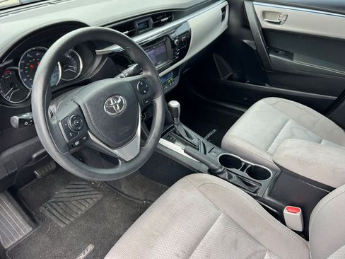 Used 2016 Toyota Corolla LE FWD image 9