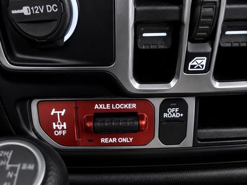 Used 2024 Jeep Wrangler Unlimited AWD/4WD image 27