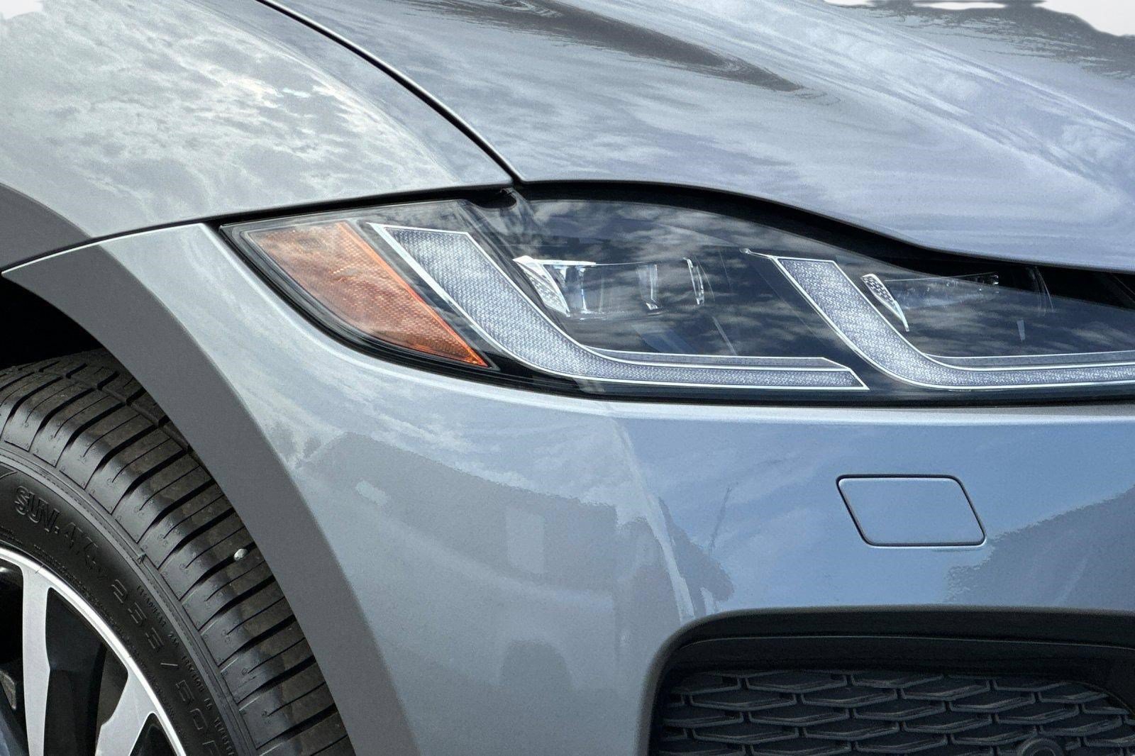 New 2026 Jaguar F-PACE R-Dynamic S AWD/4WD image 8