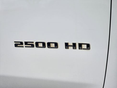 Used 2020 Chevrolet Silverado 2500 W/T w/ WT Convenience Package image 7