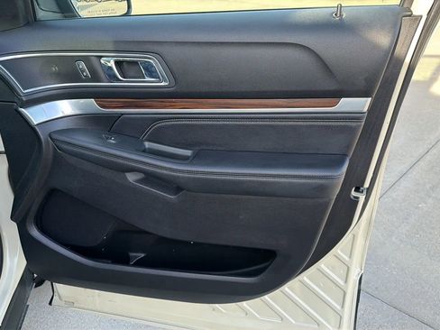 Used 2018 Ford Explorer Limited w/ Equipment Group 301A image 78