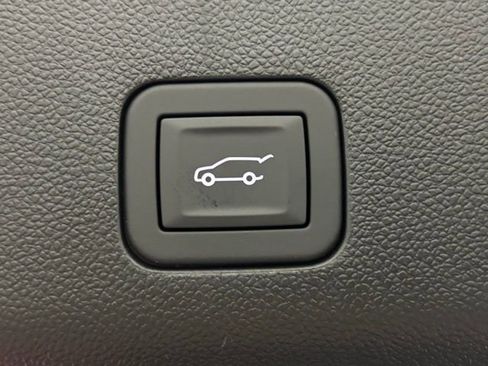 New 2026 GMC Yukon Denali w/ Denali Reserve Package image 13