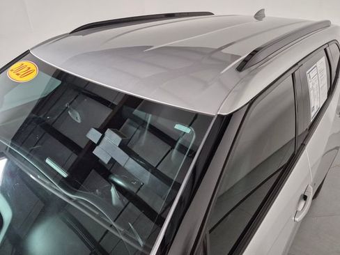 Used 2020 Chevrolet Blazer LT FWD image 9