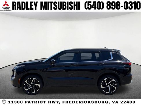 Used 2024 Mitsubishi Outlander SEL AWD/4WD image 16