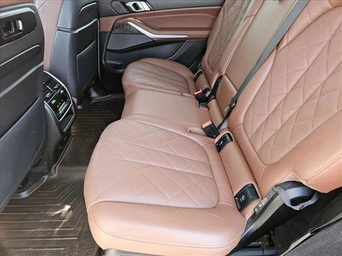 Used 2023 BMW X7 xDrive40i w/ Premium Package image 17