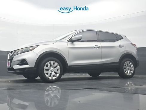 Used 2020 Nissan Rogue Sport S image 29