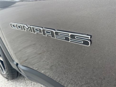 Used 2024 Jeep Compass Limited image 41