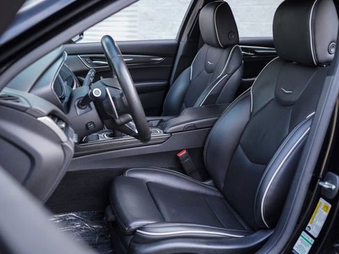 Used 2022 Cadillac CT5 V Blackwing w/ Carbon Fibre Package 1 image 22