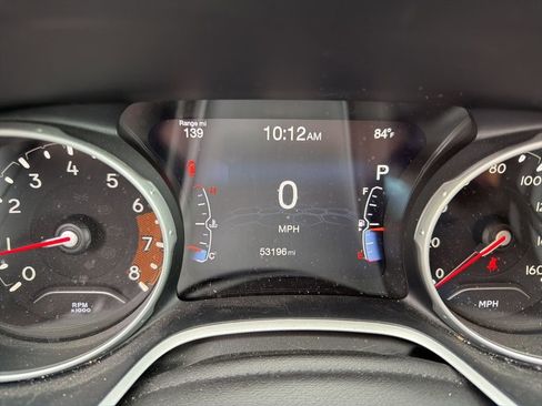 Used 2017 Jeep Compass Latitude w/ Popular Equipment Group FWD image 13