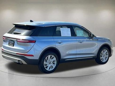 Certified 2022 Lincoln Corsair FWD image 5