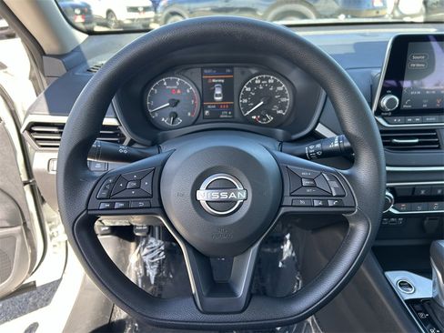 Used 2025 Nissan Altima 2.5 S image 24