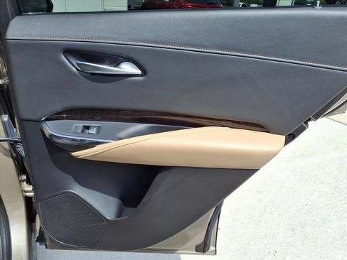 Certified 2025 Cadillac XT4 Premium Luxury FWD image 12