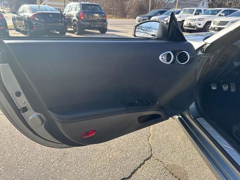 Used 2004 Nissan 350Z Touring image 21