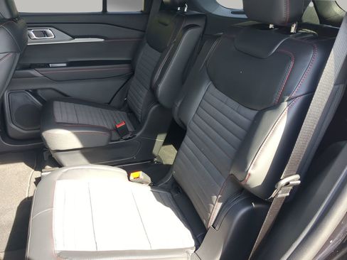 New 2026 Ford Explorer ST-Line w/ ST-Line Street Pack image 44