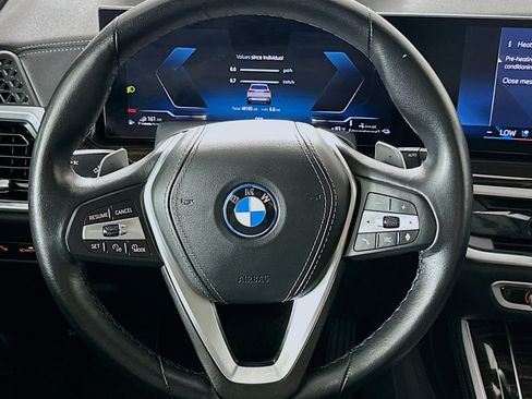 Used 2025 BMW X5 xDrive50e AWD/4WD image 19