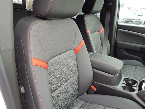 New 2026 Chevrolet Colorado Z71 w/ Technology Package image 17