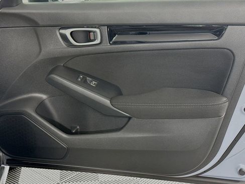 Certified 2023 Honda Civic EX image 28
