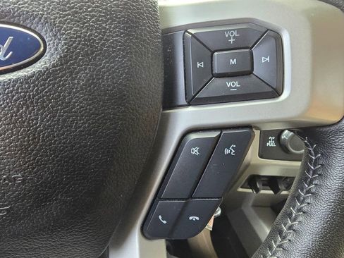 Used 2017 Ford F250 Lariat w/ Chrome Package image 38