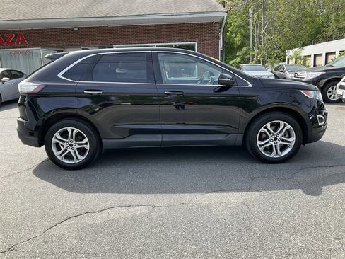 Used 2017 Ford Edge Titanium w/ Equipment Group 301A AWD/4WD image 4