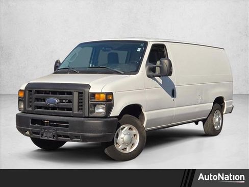 Used 2009 Ford E-150 and Econoline 150 image 1