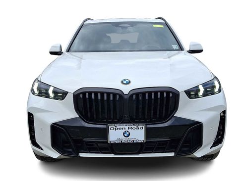 Certified 2024 BMW X5 xDrive40i w/ M Sport Package image 2