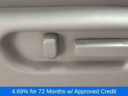 Used 2018 Honda Pilot Touring image 21